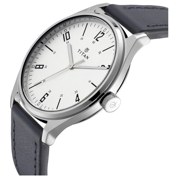 Titan Neo IV Men’s Analog Round Watch