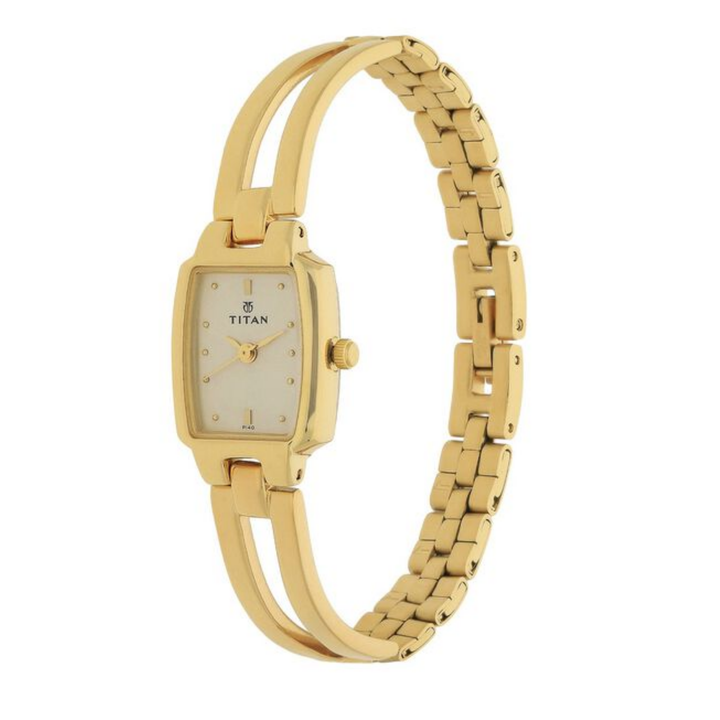 Titan Women’s Quartz Analog Watch – Champagne Dial with Elegant Stainless Steel Bracelet