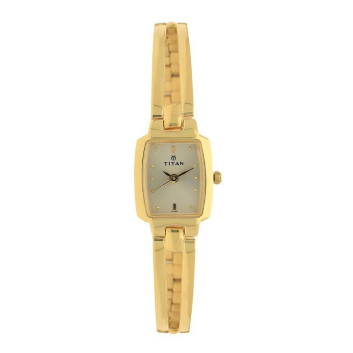 Titan Women’s Quartz Analog Watch – Champagne Dial with Elegant Stainless Steel Bracelet