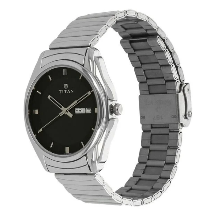 Titan Quartz Analog Men’s Watch – Black Dial with Day &amp; Date and Stainless Steel Strap