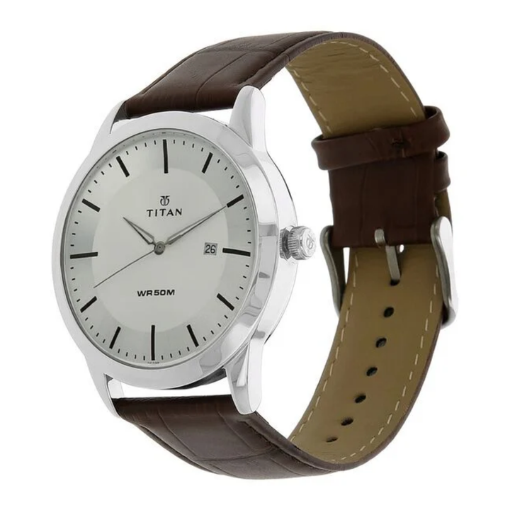Titan Analog Timepiece for Men – Silver Dial with Date Function and Refined Leather Band