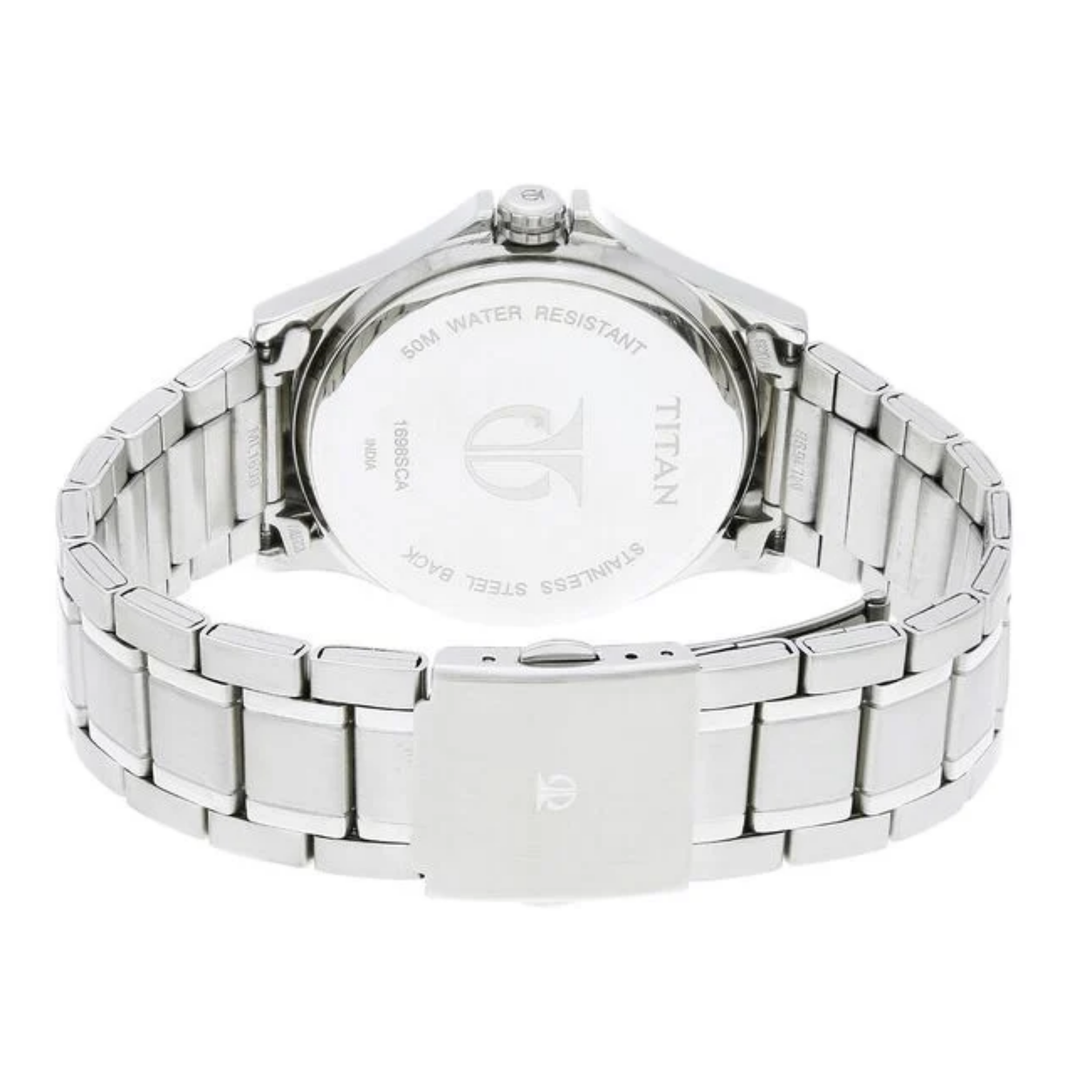 Titan Multifunction Quartz Watch for Men – Blue Dial paired with a Sleek Stainless Steel Strap