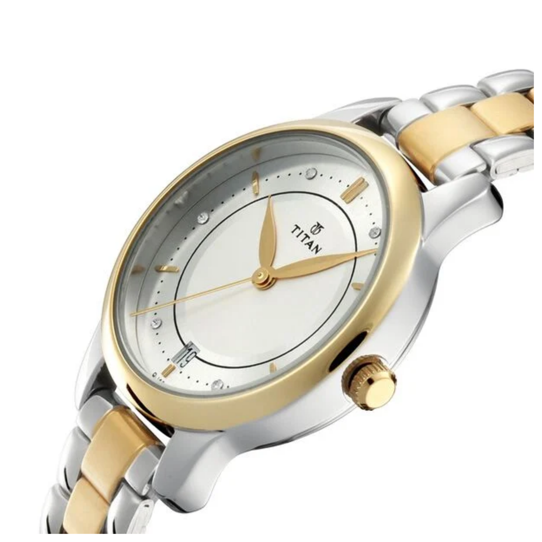 Titan Bandhan: Two-Tone Date Watch with Silver Sunray Dial (Couple’s Edition)