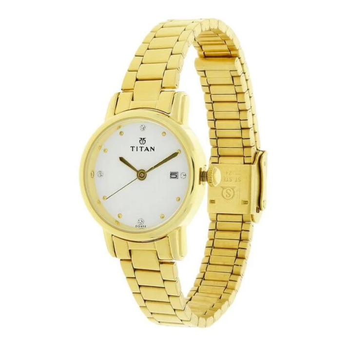 Titan Karishma Minimalist | Sleek Silver-on-White Analog Watch for Everyday Elegance