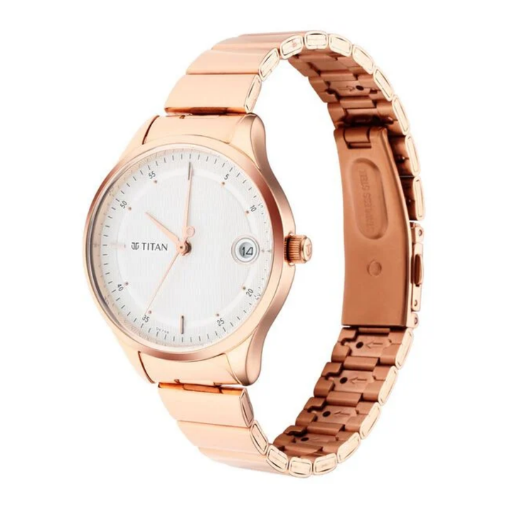 Titan Workwear: Silver Sunray Dial with Polished Stainless Steel Bracelet