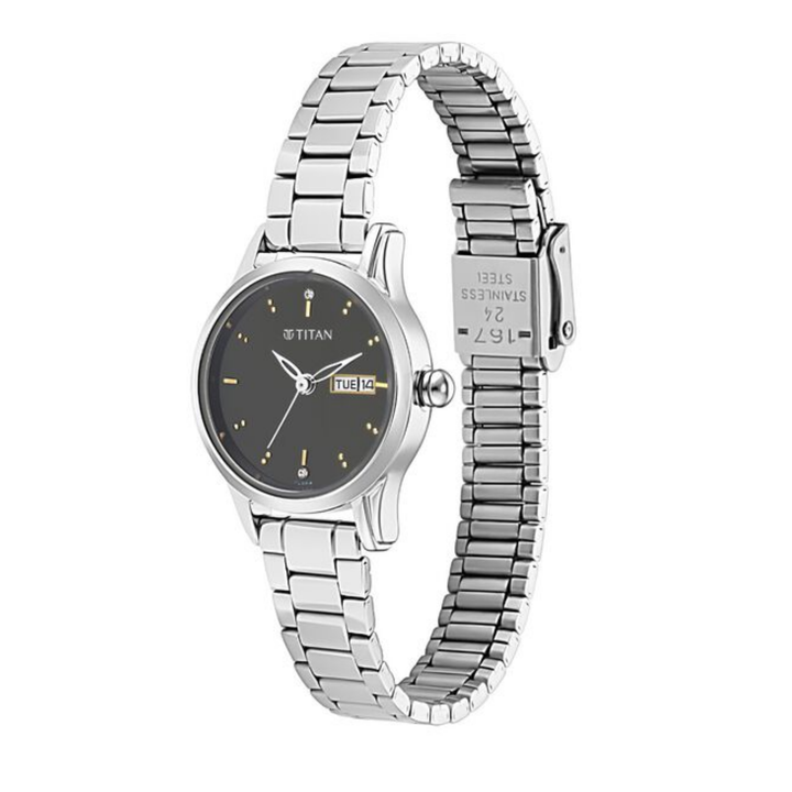 Titan Lagan Noir: Black Sunray Dial Watch with Integrated Day-Date Feature