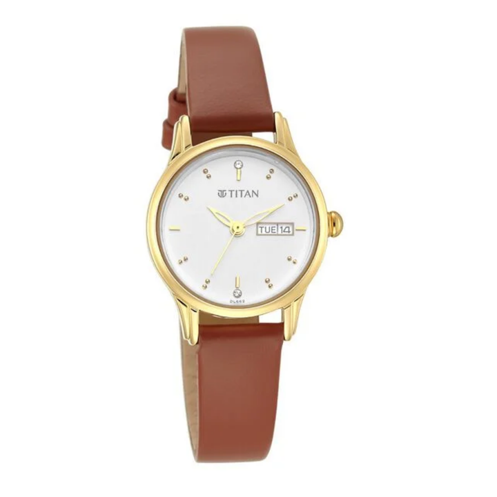 Titan Lagan: Ivory White Dial with Classic Day-Date Calendar &amp; Tan Leather